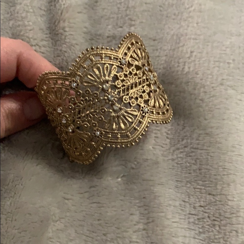 Chloe + Isabel Queen’s lace cuff bracelet